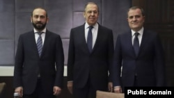 Ermənistan, Rusiya və Azərbaycan xarici işlər nazirləri Ararat Mirzoyan, Sergey Lavrov və Ceyhun Bayramov