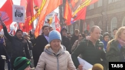 Участники митинга в Архангельске